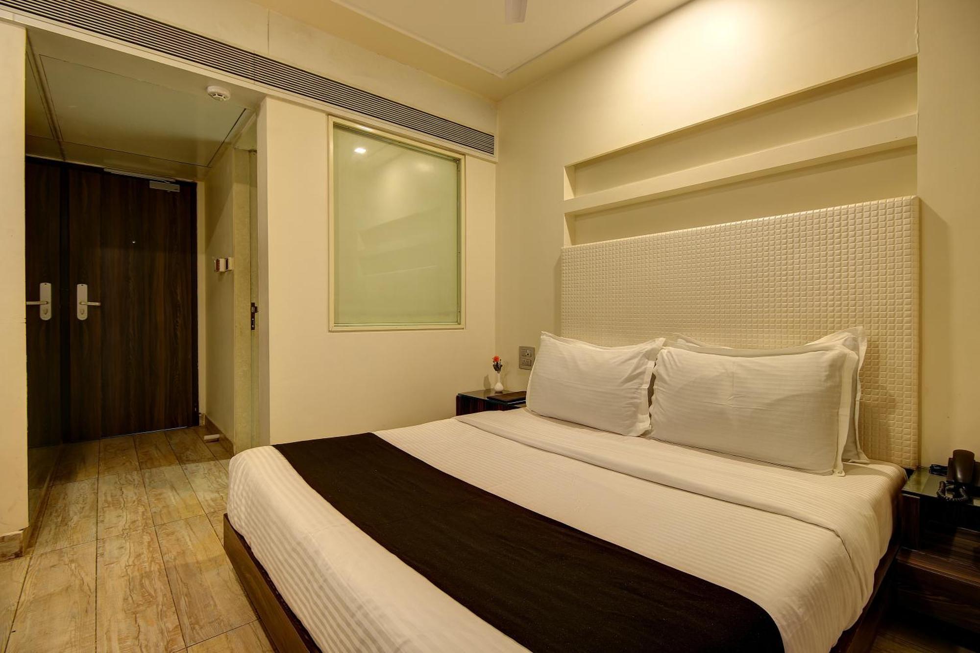 Hotel Mumbai House Juhu, Santacruz West, Mumbai  Kamer foto
